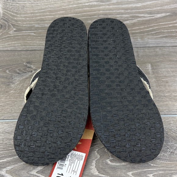 Sanuk Fraidy Cat Women’s Sz 10/EU 41 Black White Tan Slip On Flip Flop Sandals - Picture 7 of 13